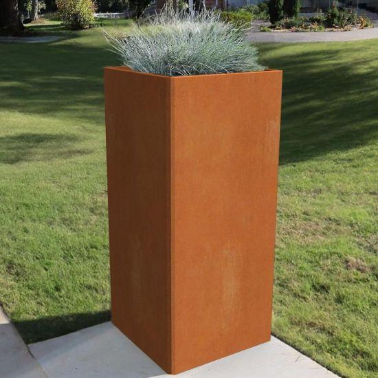 Pas Renkli Modern Metal Bahçe Saksısı 35x66 cm Boyutunda Drenaj Delikli Dış Mekan Saksısı
