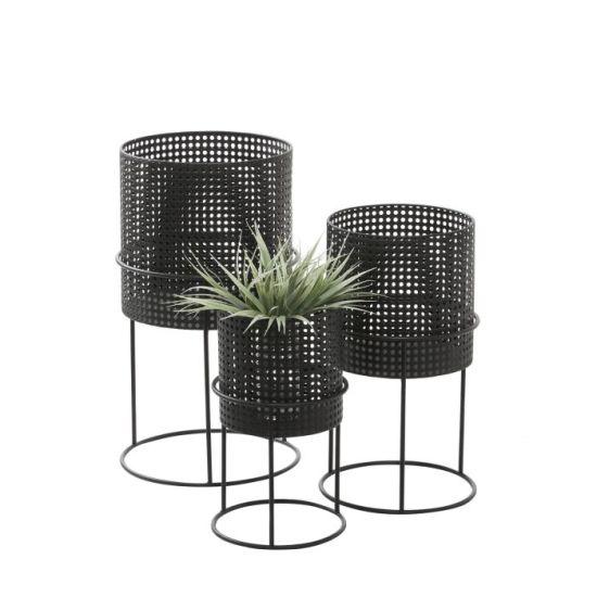 Siyah Geometrik Desenli Katlanabilir Ayaklı Üç Parça Dış ve İç Mekan Alüminyum Saksı Seti - 58 cm, 48 cm, 38 cm Boyutlarında