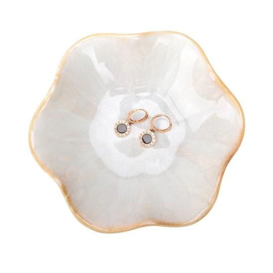 Komidin Üstüne Aksesuar