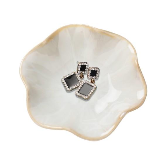 Komidin Üstüne Aksesuar