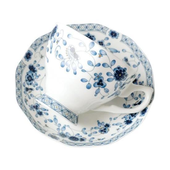 Beyaz Çay Fincanı