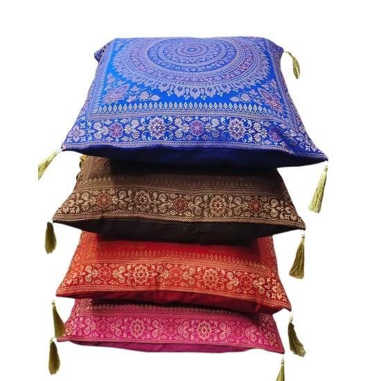 Etnik Desenli Kırlent