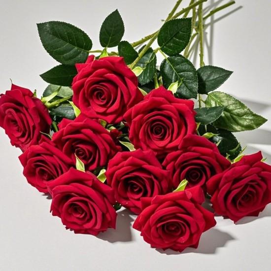 Kırmızı Yapay Çiçek