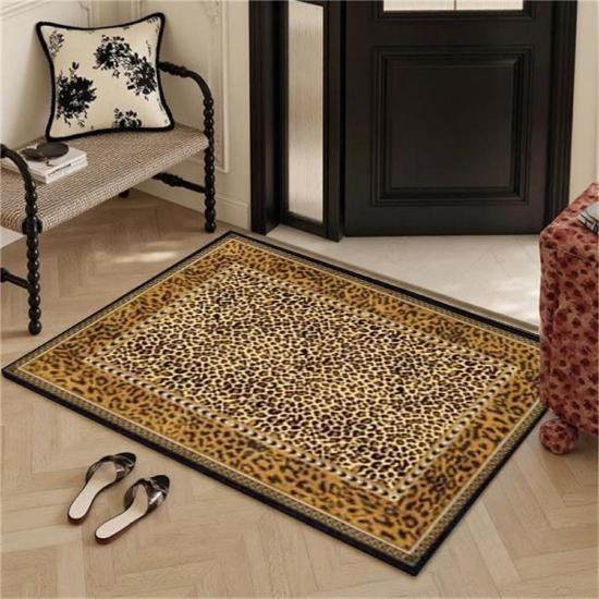 Leopar Desenli Halı