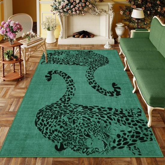 Leopar Desenli Halı