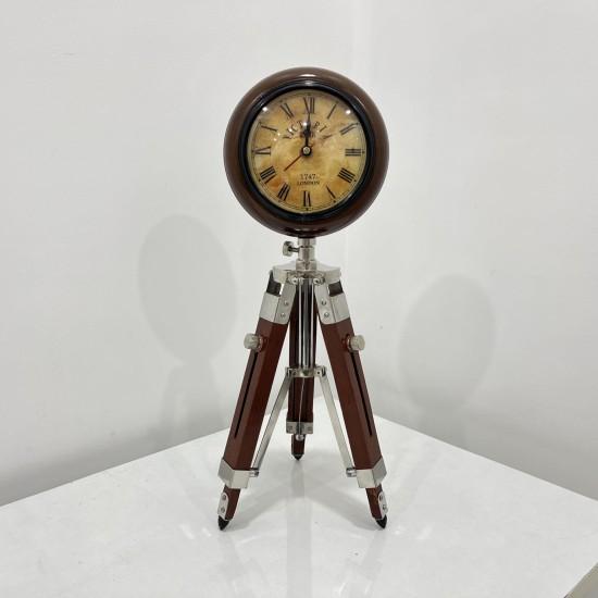 Tripod Ayaklı Saat