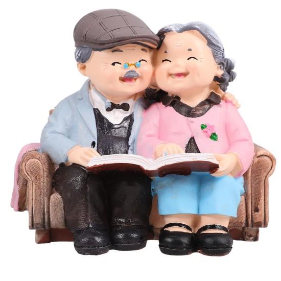 Yaşlı Çift Bibloları