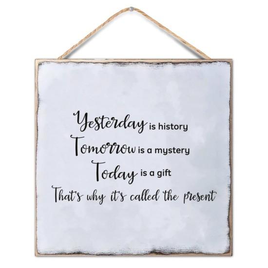 Yesterday Now Tomorrow Dekor