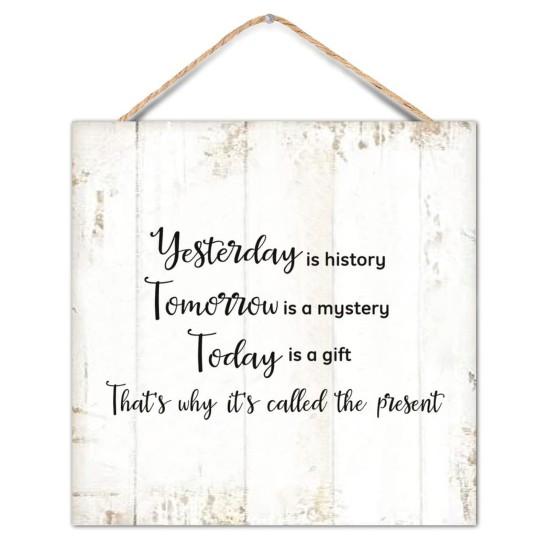 Yesterday Now Tomorrow Dekor