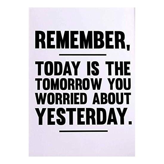 Yesterday Now Tomorrow Dekor