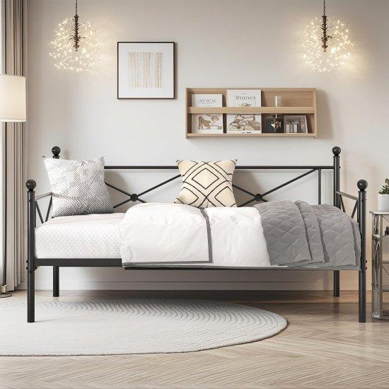 Demir Divan
