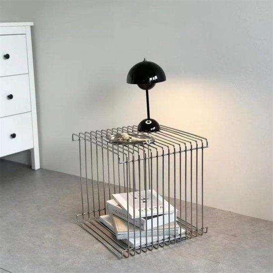 Metal Yan Sehpa